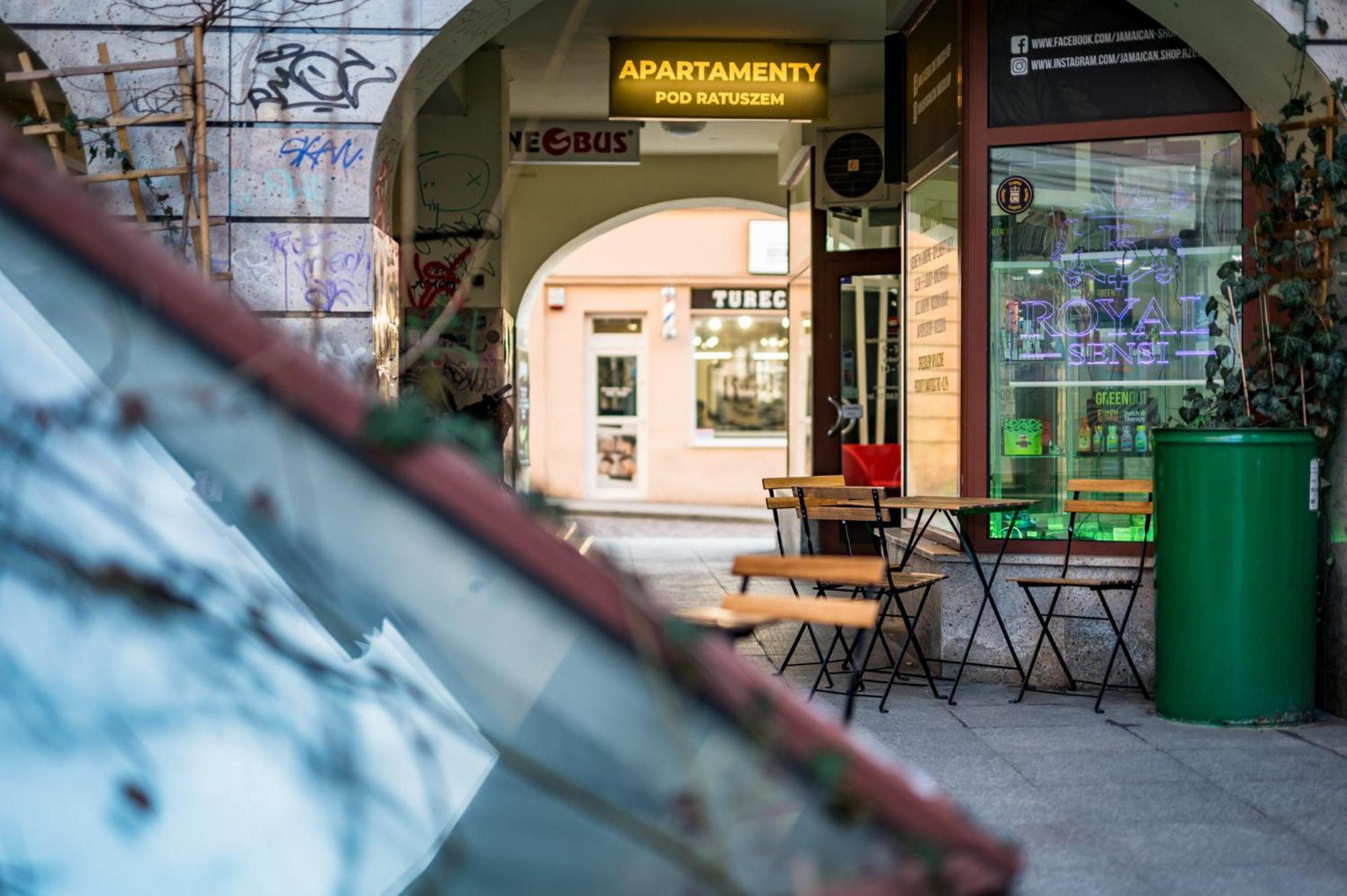 Pod Ratuszem Apartment Rzeszow Exterior photo